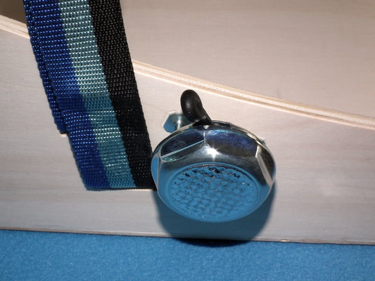 Holz Bauchladen hell mit lauter Klingel