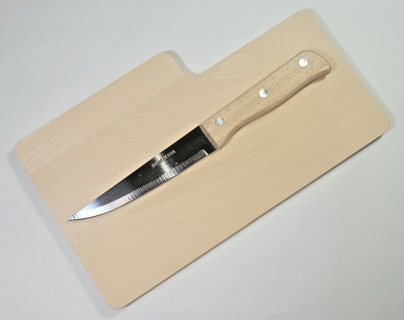 Camping Brotzeitbrett Frühstücksbrett mit Messer aus Buchenholz 26 x 15,5 cm