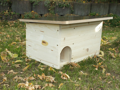 Igelhütte Igelhaus Igelhotel Winterquartier mit Labyrintheingang und Boden