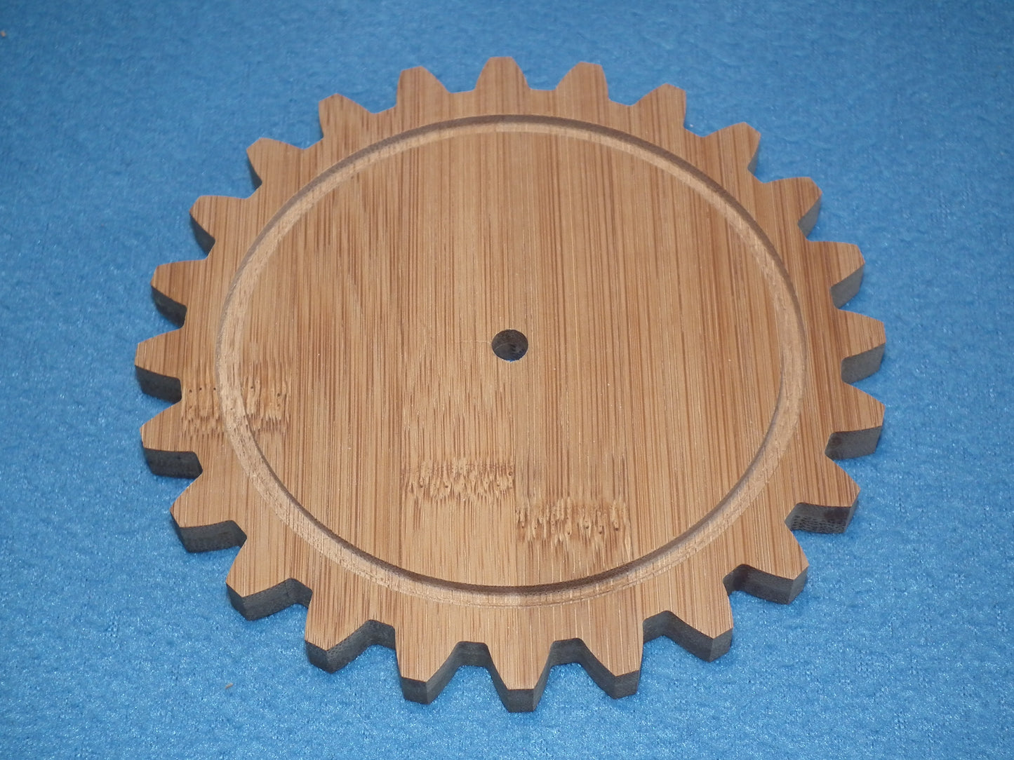 Holzzahnrad 24 Zähne Durchmesser 12,8 cm