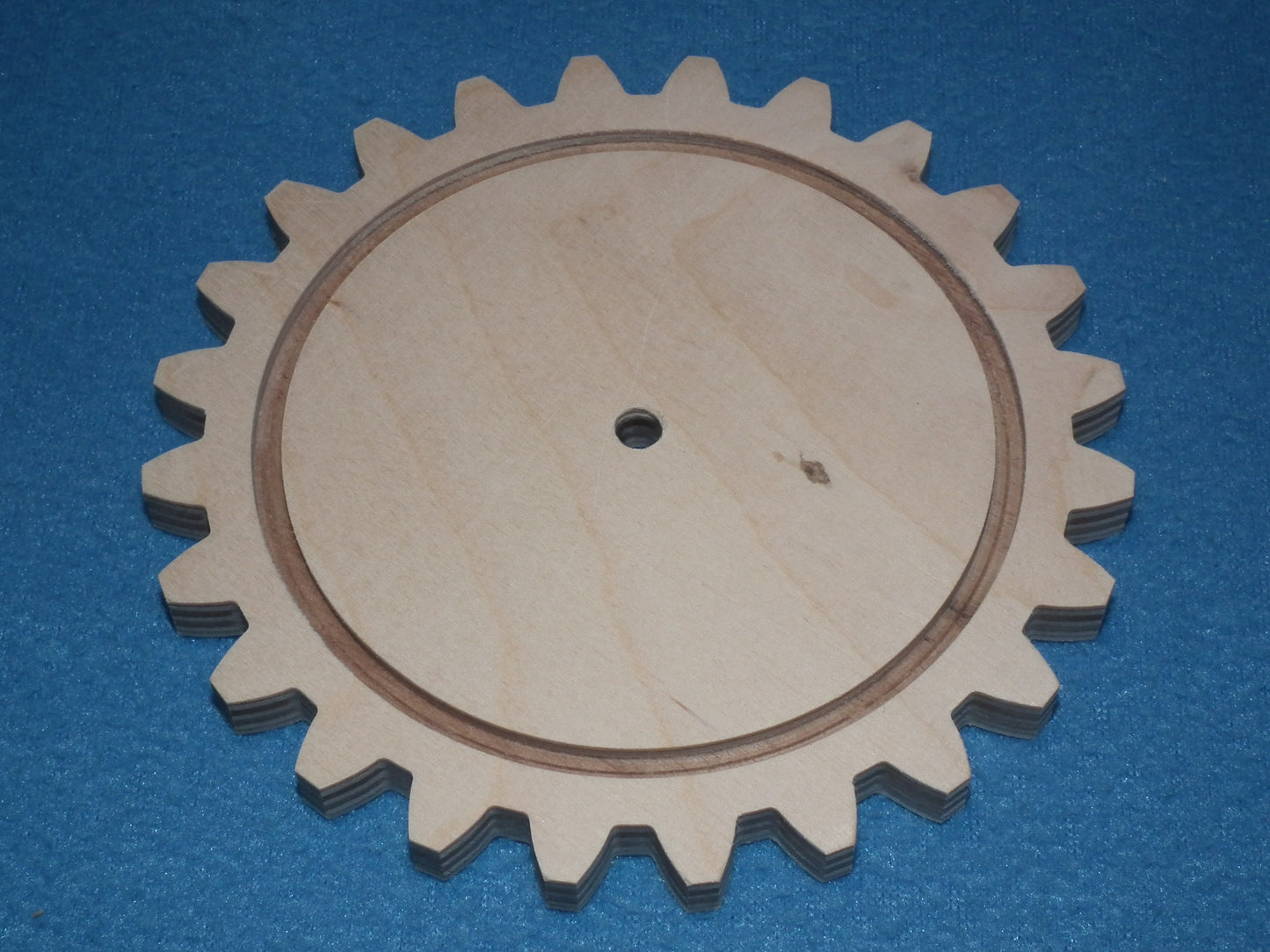 Holzzahnrad 24 Zähne Durchmesser 12,8 cm