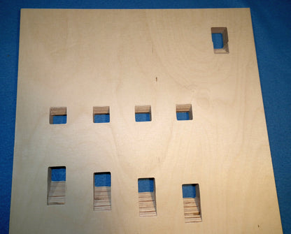 Spielfläche aus Holz für Fingerschlag Automat Selbstbau DIY Maker Fingerschläger