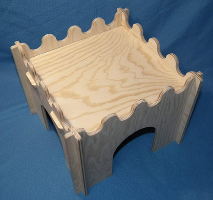 Praktisches Haus / Burg für Meerschweinchen Zwergkaninchen zerlegbar aus Holz