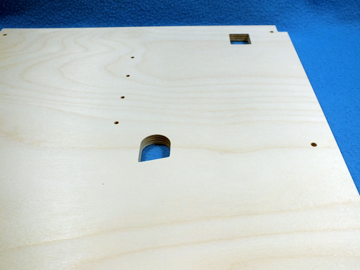 Spielfläche aus Holz für den antiken Automaten JEMOC Selbstbau DIY Maker