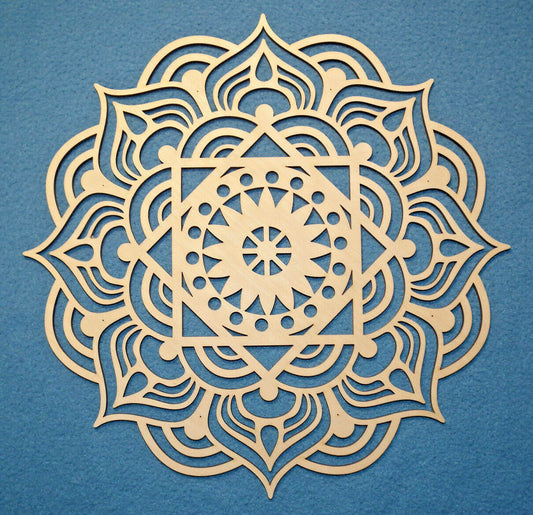 Wandtattoo Mandala filigran aus Holz 28 cm Durchmesser