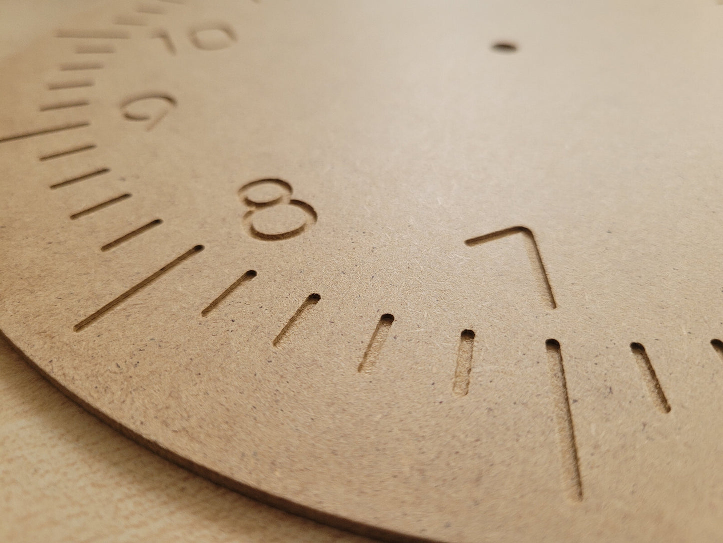 Holz Zifferblatt DIY Wanduhr MDF 3 mm stark, graviert