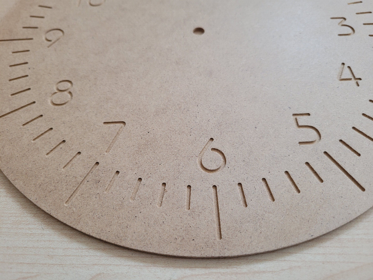 Holz Zifferblatt DIY Wanduhr MDF 3 mm stark, graviert